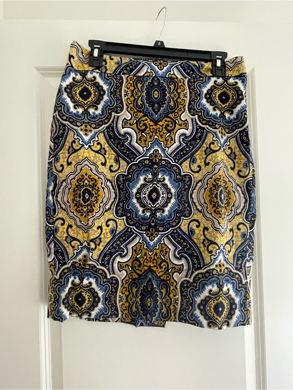 Ann Taylor Navy, Mustard & Beige Paisley Men's Pants